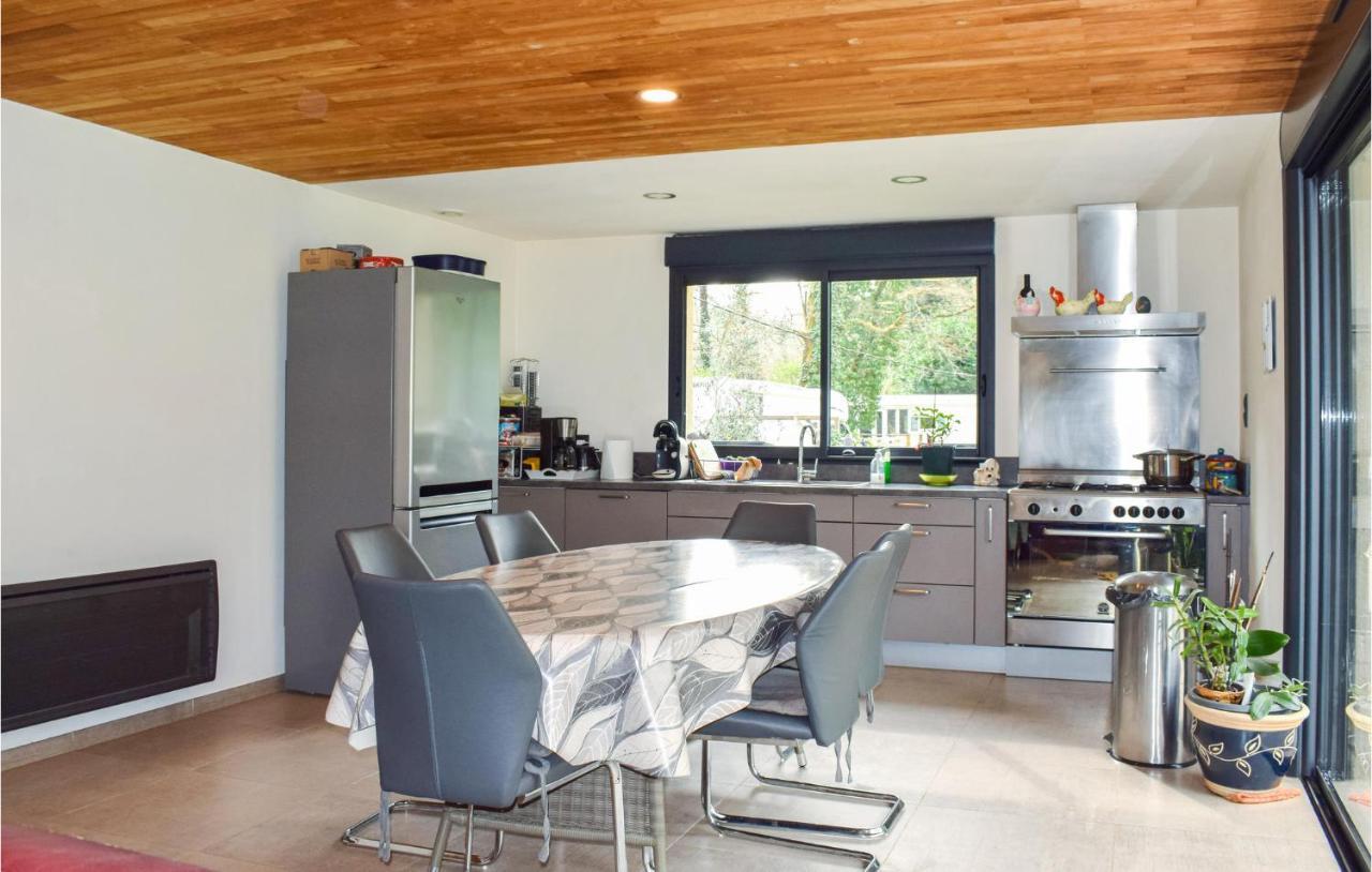 Beautiful Home In Pradines With Kitchen ภายนอก รูปภาพ